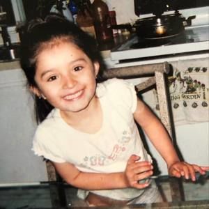 Meet your Posher, Adamaris